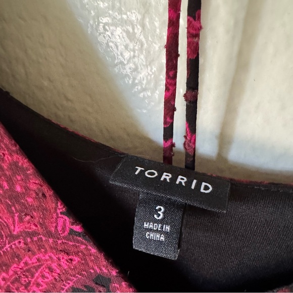 Torrid | Floral Tea Length Clip Dot Open Back A-Line Dress - Picture 3 of 8